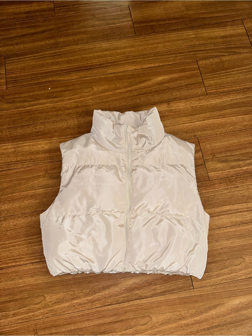 SHEIN White Cropped Puffer Vest with High Collar